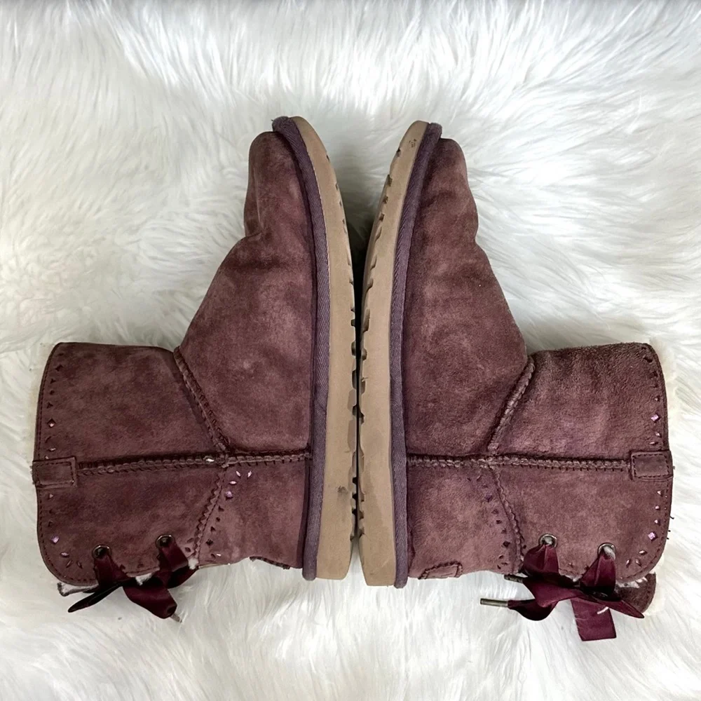 ⭐️UGG Dixi Flora Perforated Bow Ankle Boots [S7600] - Picture 5 of 15